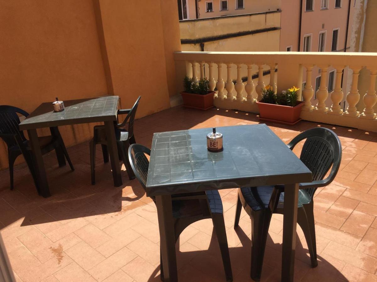 Casa Carducci 33 Acomodação com café da manhã Pisa Exterior foto